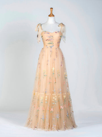 Bodenlanges Ballkleid mit Herzausschnitt und Tüllstickerei und Blumenmuster