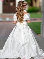 Elegant Ivory Satin Princess Ball Gown with Sweep Train and Bow for Flower Girls - photo 3