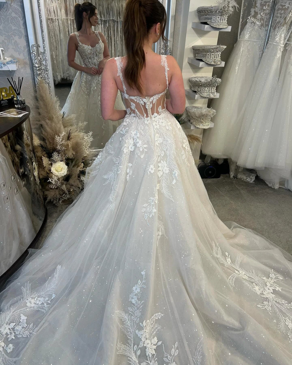 Designer White A-line Spaghetti Straps Sleeveless Tulle Wedding Dresses With Lace by misshow.com