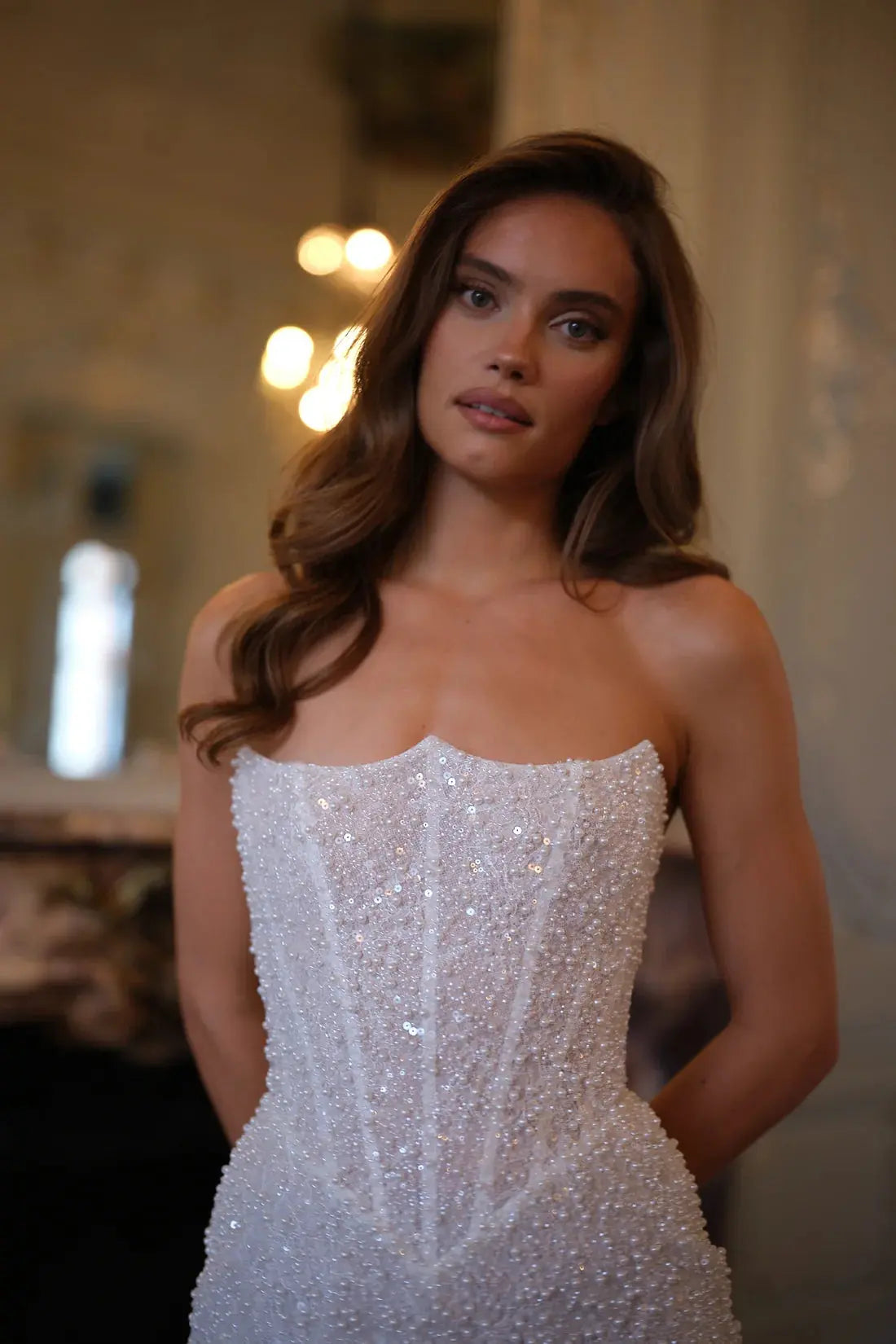 Luxury White Sequin Pearl Strapless Short Wedding Dress SW520