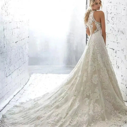 Elegant Beige Gown with Halter Lace A-LINE Sleeveless Cut-out Sweep Train Floor-Length Evening Gown for Women vestidos de novia