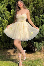 Elegant Short A-line Spaghetti Straps Sleeveless Appliques Tulle Homecoming Dress by misshow.com