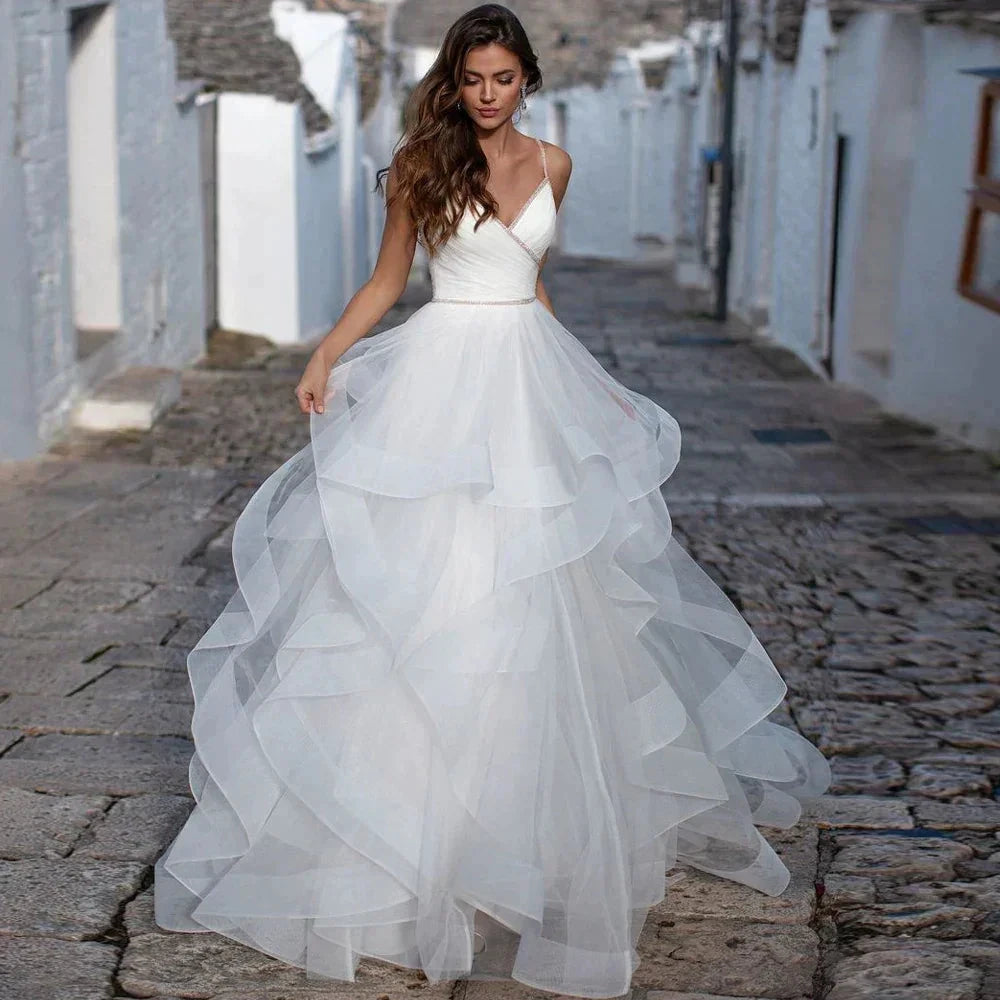 Elegant Spaghetti Straps Ball Gown Wedding Dresses Backless Robe de Mariage Delicate Beaded Ruffles Bridal Gown by payinti