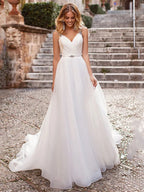 Elegant V Neck Spaghetti Strap Wedding Dresses 2022 New Arrival Beading Sleeveless Backless Bridal Gowns Sweep Train For Women