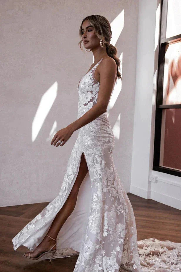 Elegant Mermaid V Neck Lace Boho Wedding Dresses with Slit WD679