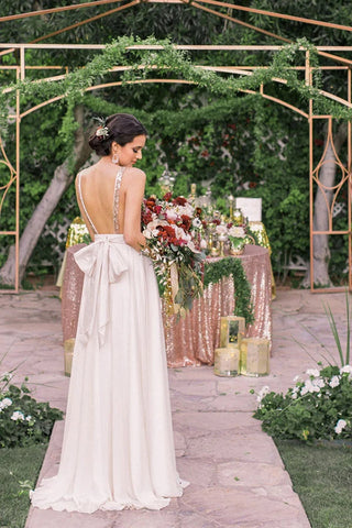 Elegante vestido de dama de honor con escote en V y lazo en la espalda abierta BD112