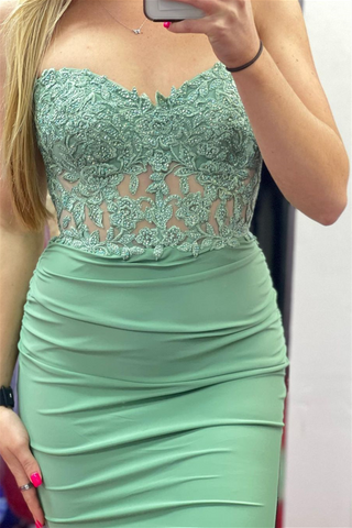 Samantha | Vestido de fiesta largo de satén con apliques y corte sirena sin tirantes