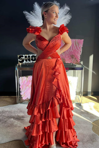 Brittany | Langes rotes A-Linien-Ballkleid mit Cut-outs und Rüschen und Schlitz