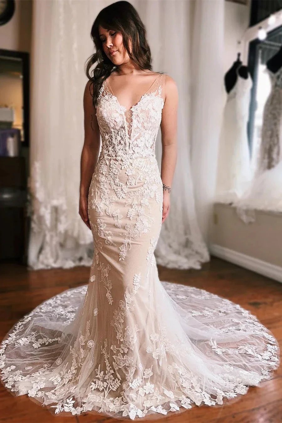 Glamorous Long Mermaid V-neck Sleeveless Backless Wedding Dress With Lace by misshow.com