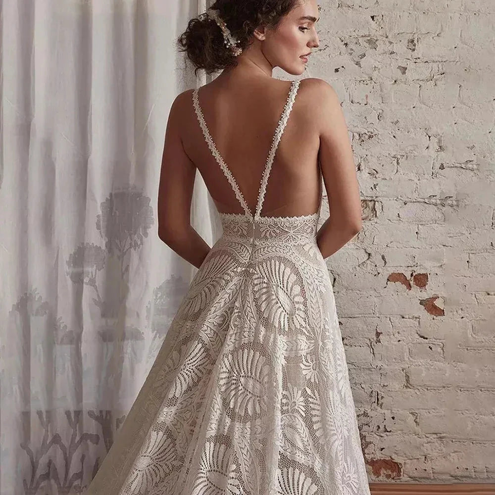 Gorgeous Spaghetti Strap Wedding Dresses Lace Bohemian Deep V-Neck Open Back Illusion Bridal Gowns свадебный наряд Robe De by payinti