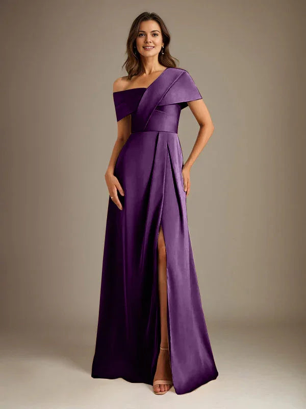 Vestido de madre de la novia de satén con escote asimétrico en forma de A y largo hasta el suelo con pliegues 