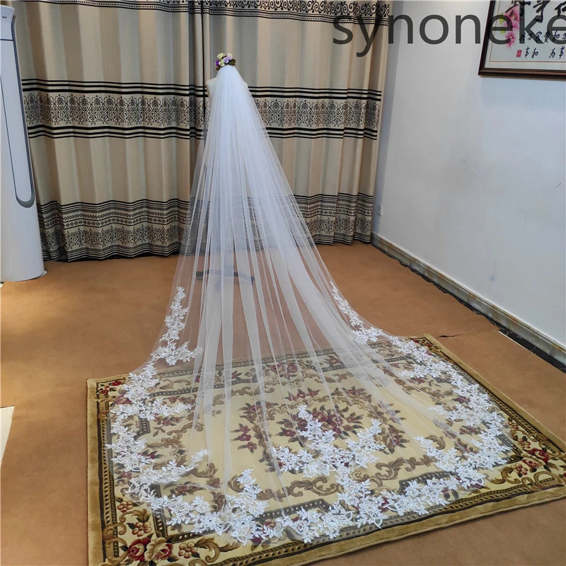 Real Photo 3m One Layer Bridal Veil with Comb White Lace Edge Ivory Appliqued Cathedral Wedding Veil for Brides