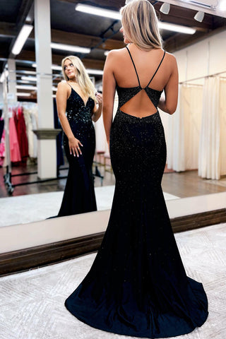 Deborah | Vestido de fiesta de satén con cuentas y tirantes finos estilo sirena
