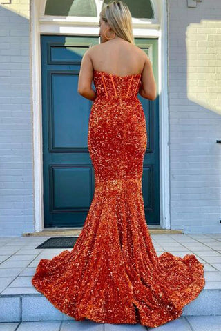 Royalty | Vestido de fiesta con escote en forma de corazón, lentejuelas y abertura