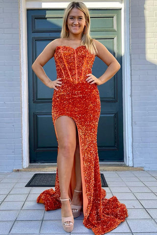Royalty | Vestido de fiesta con escote en forma de corazón, lentejuelas y abertura