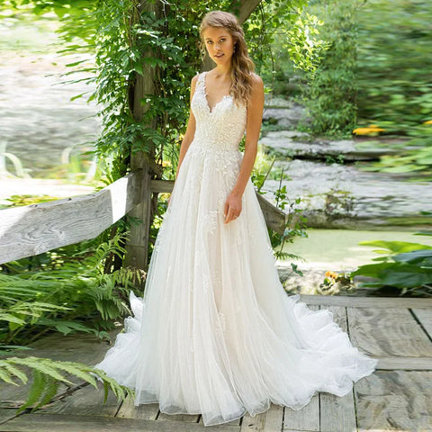 Haute Couture Elegant White Tulle Backless Spaghetti Strap Sweep Train V-Neck Backless A-LINE Embroidery Wedding Dress
