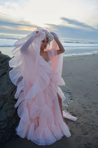 Vestido de fiesta de organza con abertura alta y cola SYP181