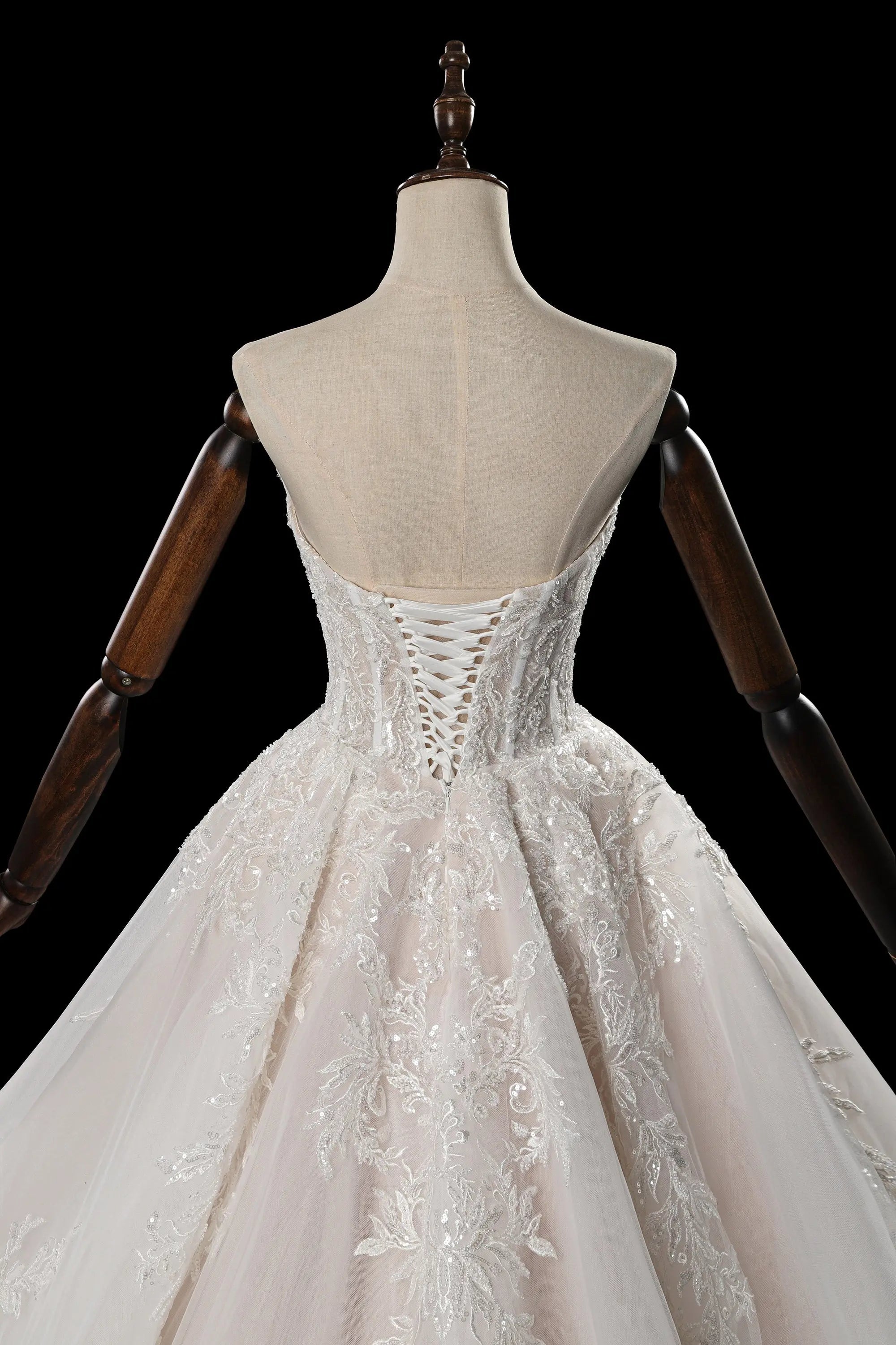 Elegant Ivory Strapless Corset Lace Tulle Bridal Gown Wedding Dress with Long Detachable Sleeves SW703