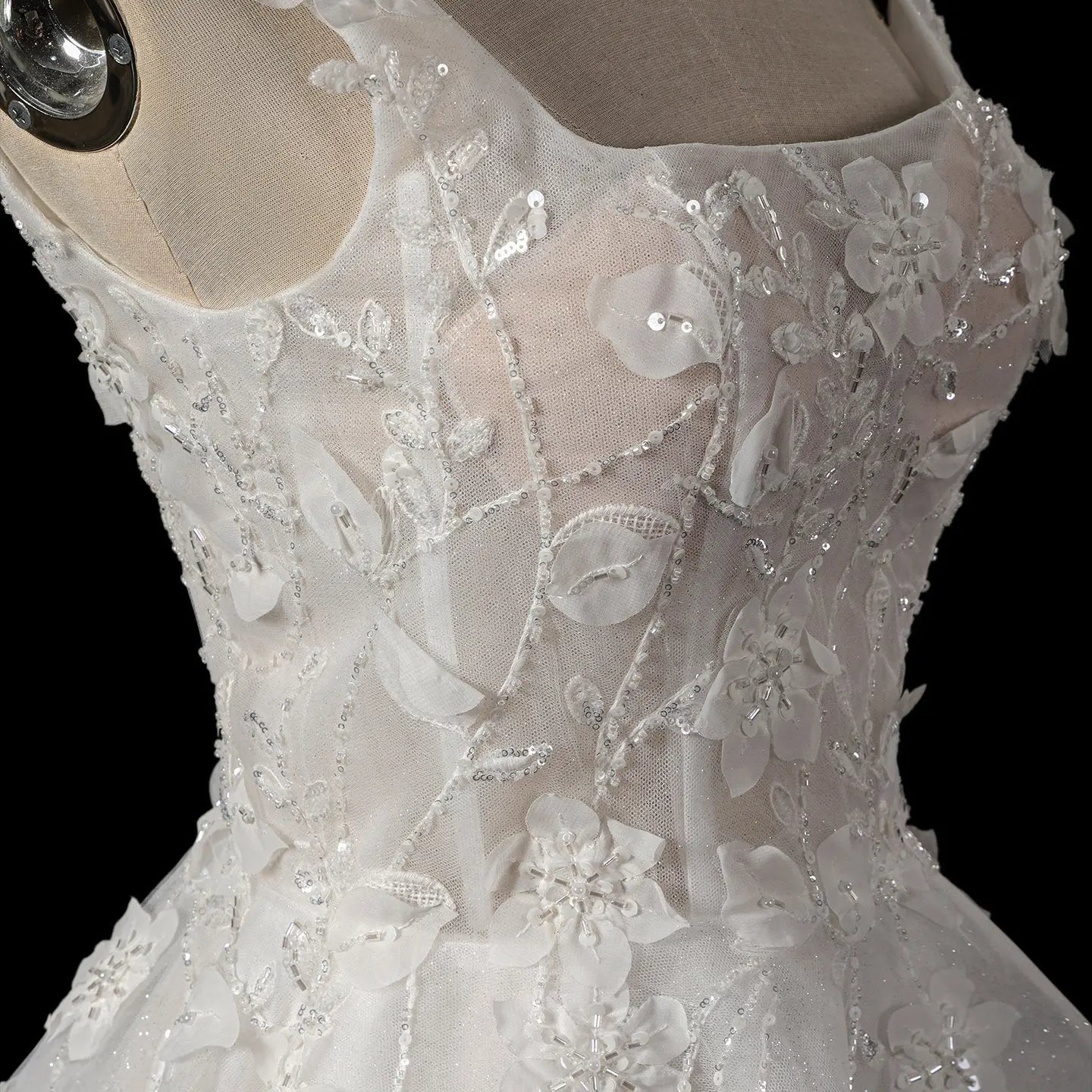 Luxury Off White 3D Floral Appliqué Short Wedding Dress with Sparkle Tulle SW722