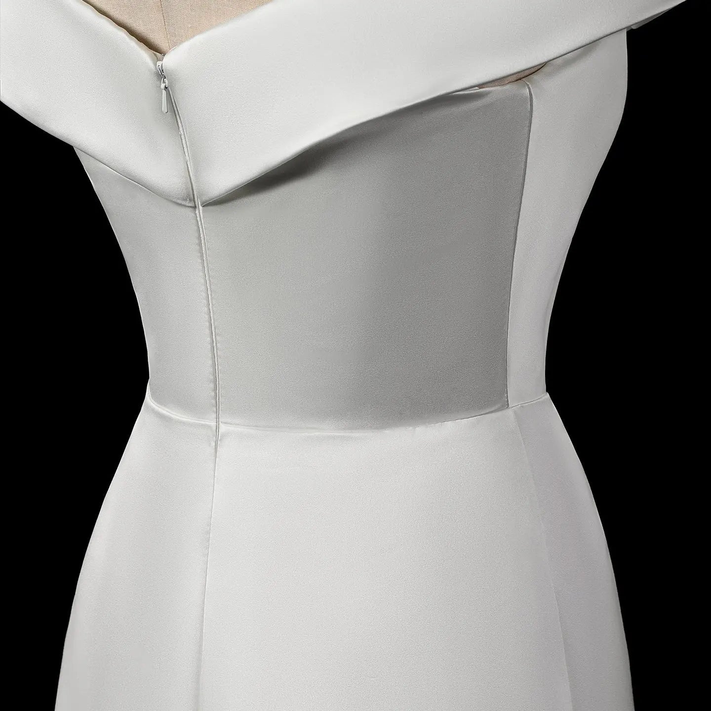 Luxury Lvory Ruched Bodycon Mini Wedding Dress SW724