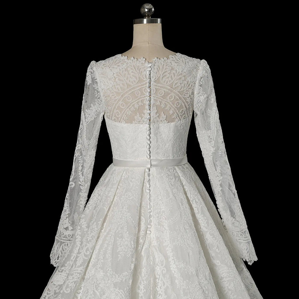 Luxury White Lace Long Sleeve Square Neck Wedding Dress with Veil SW533