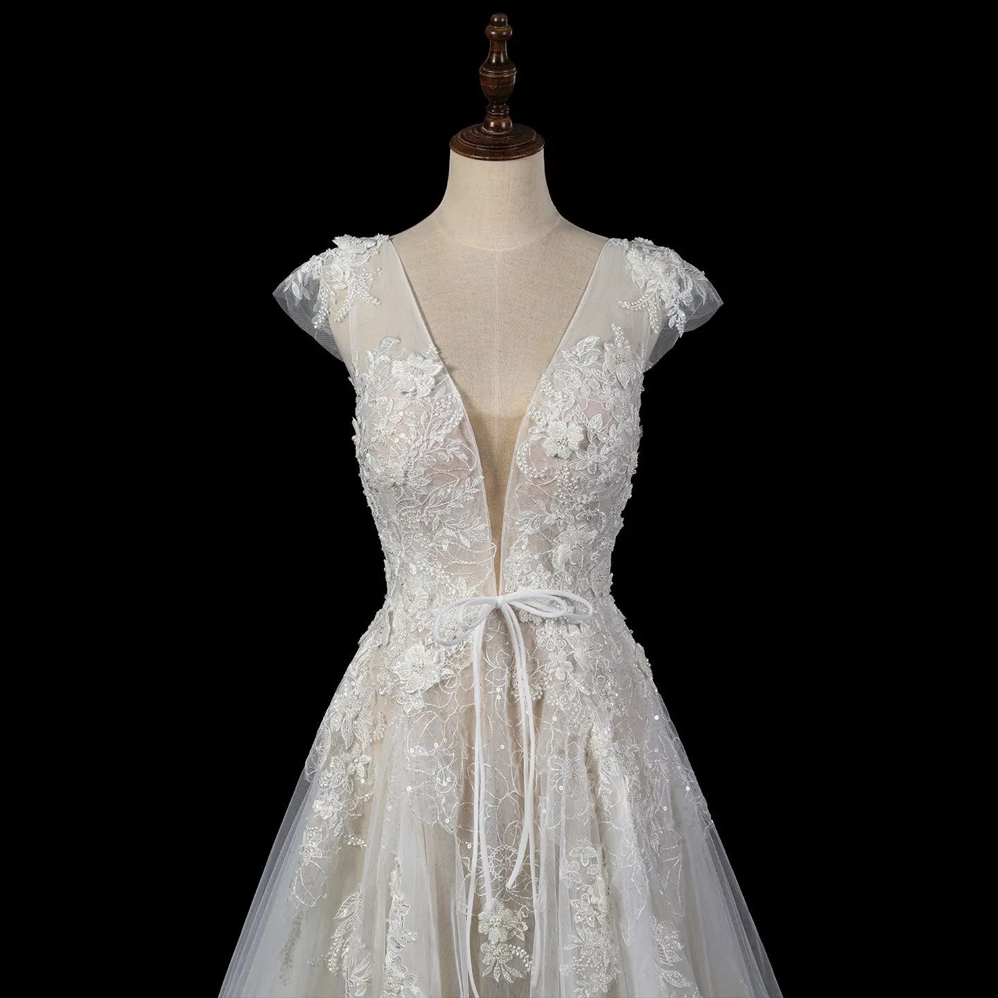 Elegant Ivory V-Neck Cap Sleeve A-Line Lace Tulle Wedding Dress SW711