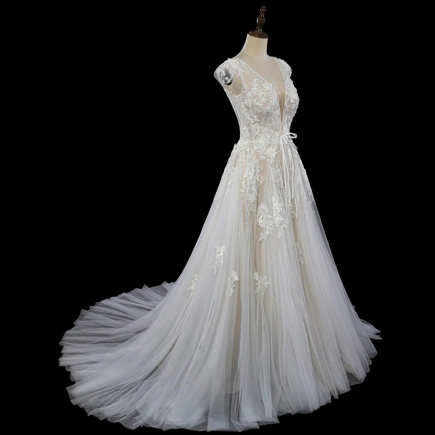 Elegant Ivory V-Neck Cap Sleeve A-Line Lace Tulle Wedding Dress SW711