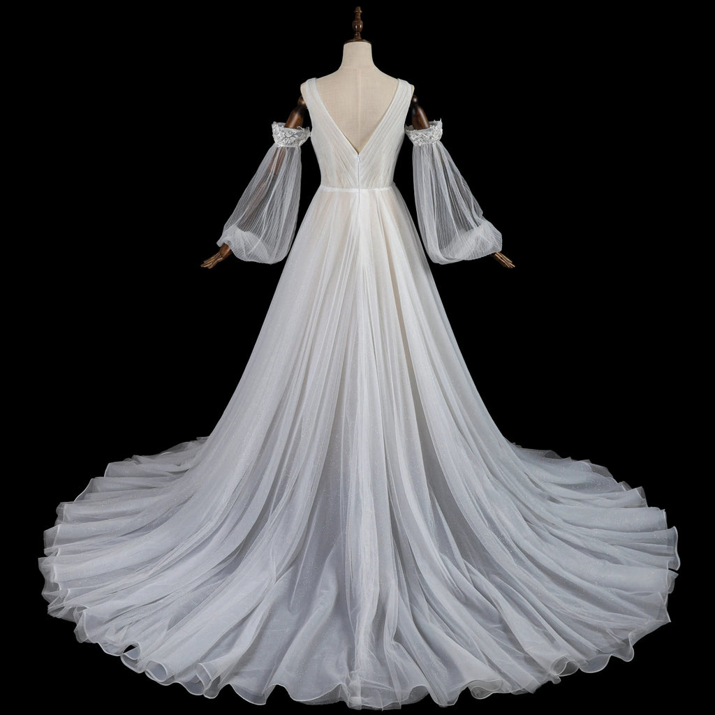Elegant Ivory V-Neck Detachable Puff Sleeve Lace Tulle Wedding Dress with Train SW708