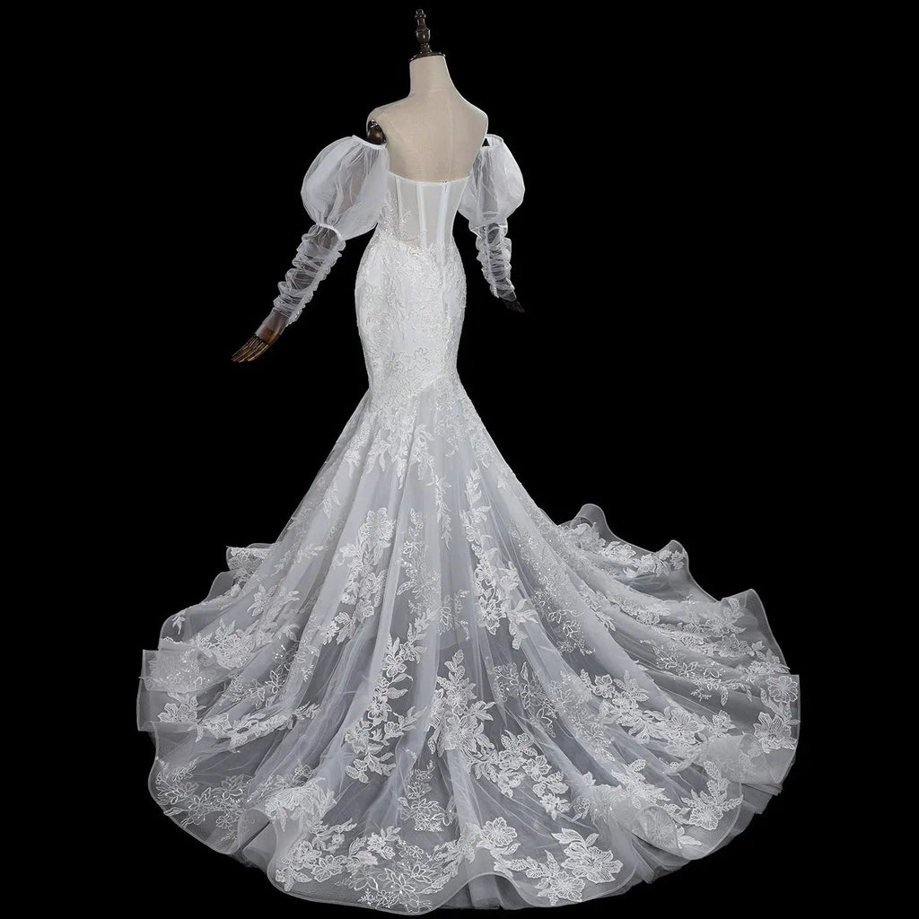 Glamorous White Sweetheart Neckline Mermaid Wedding Dress with Detachable Tulle Sleeves SW712