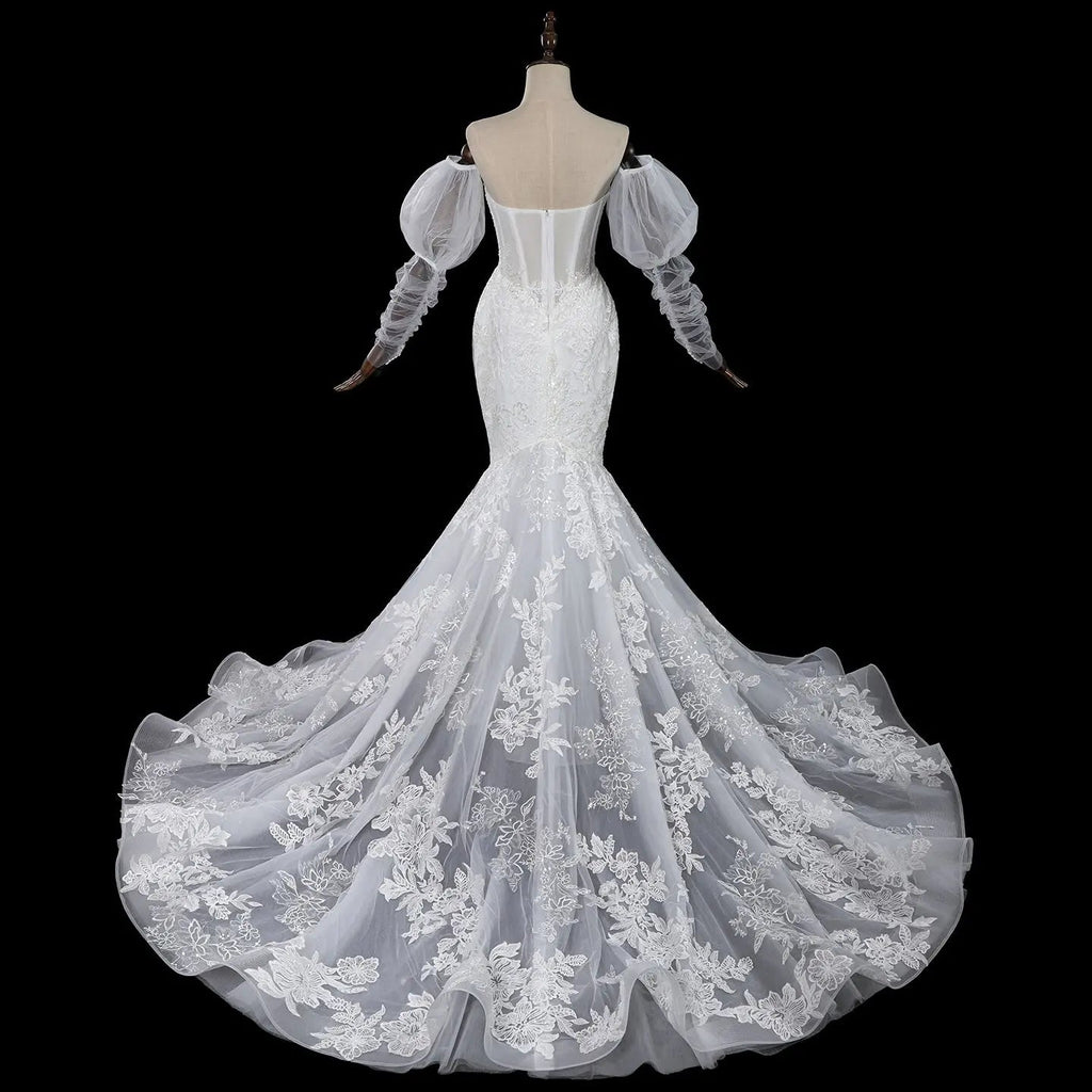 Glamorous White Sweetheart Neckline Mermaid Wedding Dress with Detachable Tulle Sleeves SW712