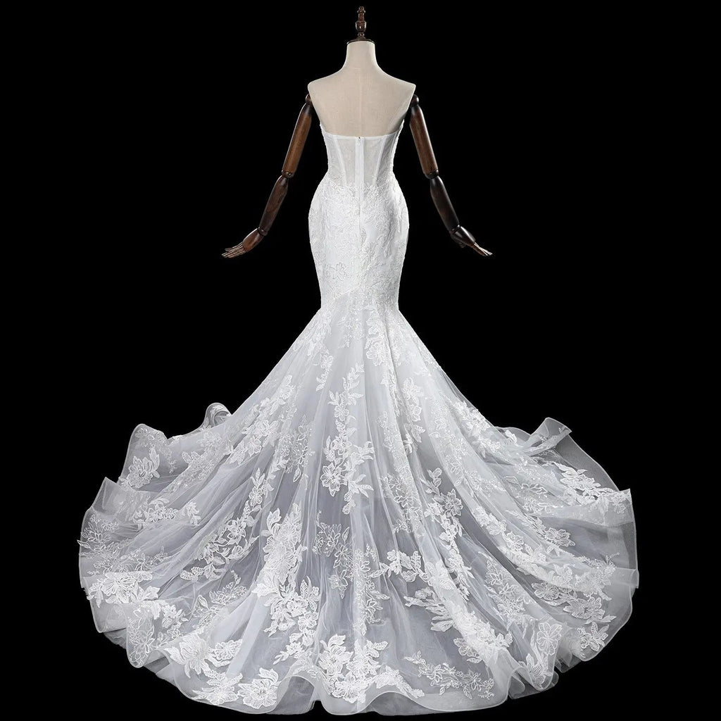 Glamorous White Sweetheart Neckline Mermaid Wedding Dress with Detachable Tulle Sleeves SW712