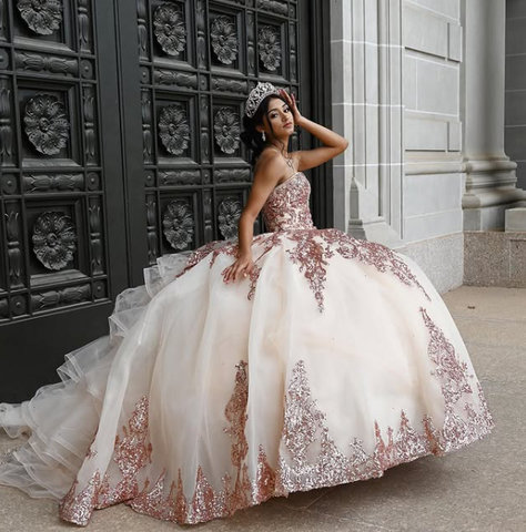 Vestido de quinceañera con escote corazón, estilo princesa, abullonado, color oro rosa, con apliques de cuentas, Y827