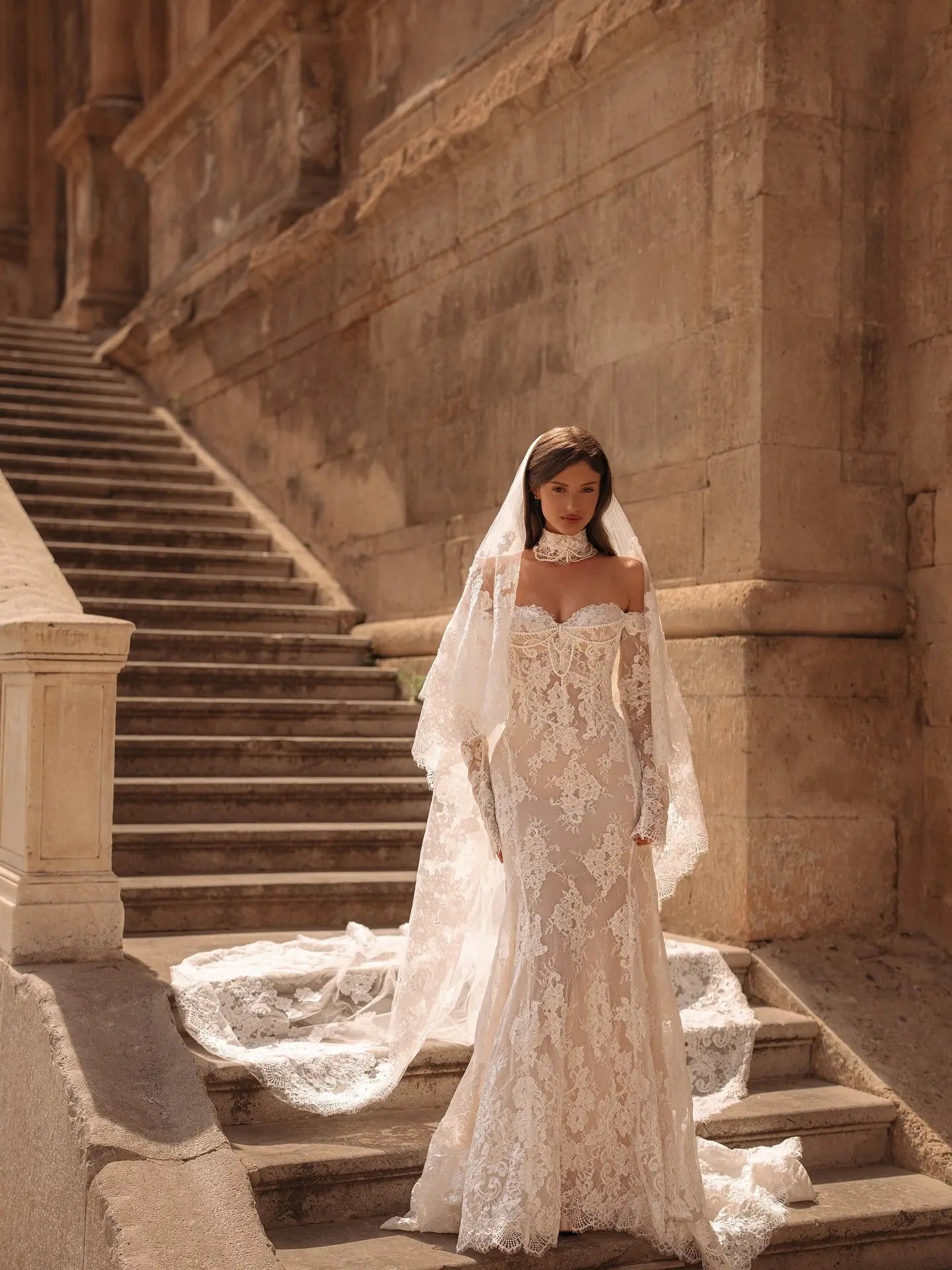 Elegant Ivory Sweetheart Neckline Sheer Lace Mermaid Wedding Dress with Veil SW171