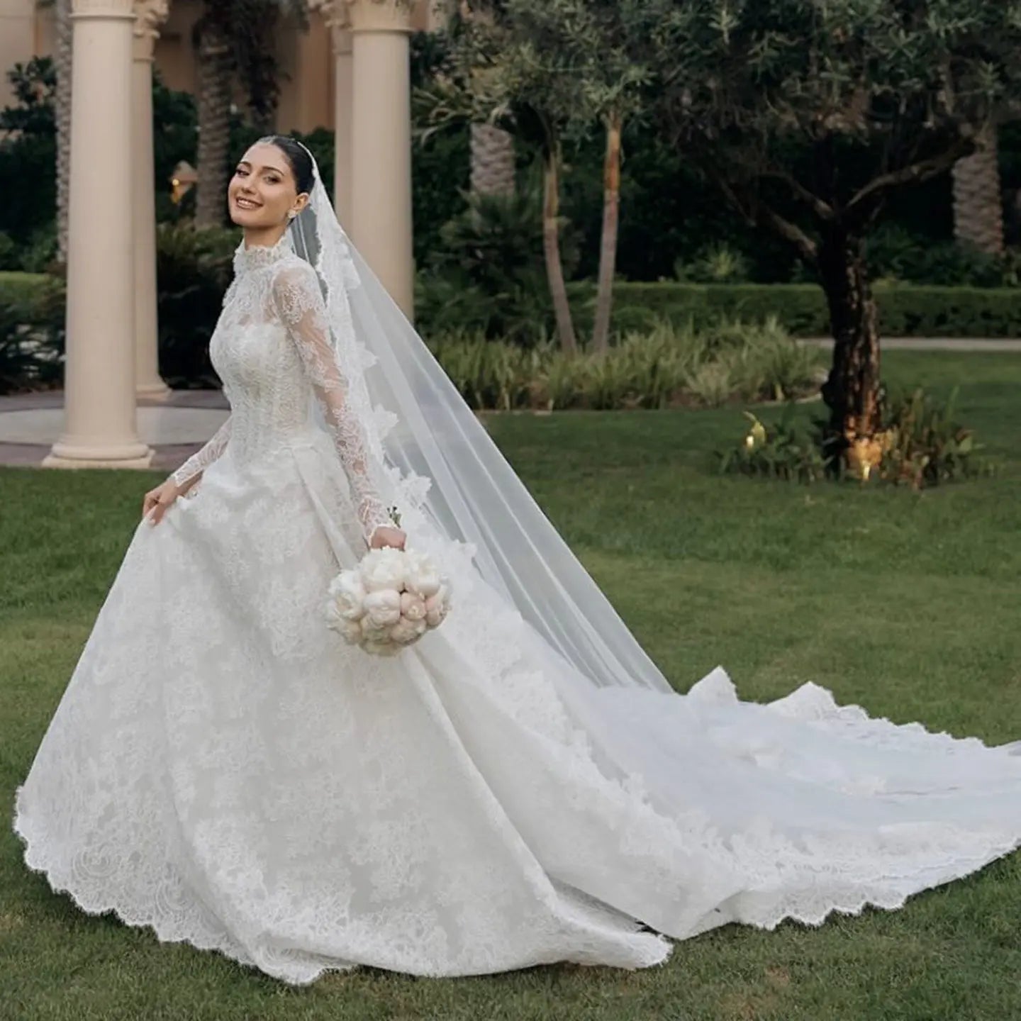 Luxury High Neck Lace Wedding Dress SW519