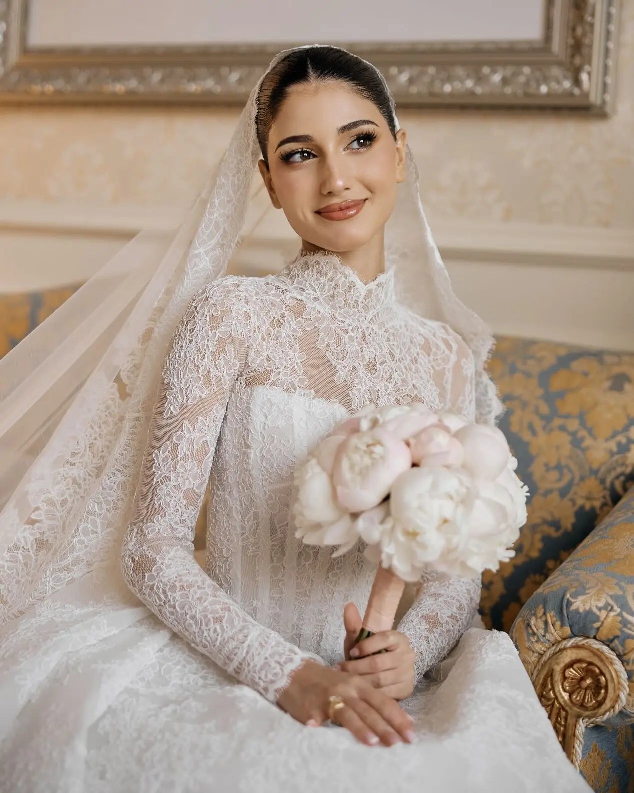 Luxury High Neck Lace Wedding Dress SW519