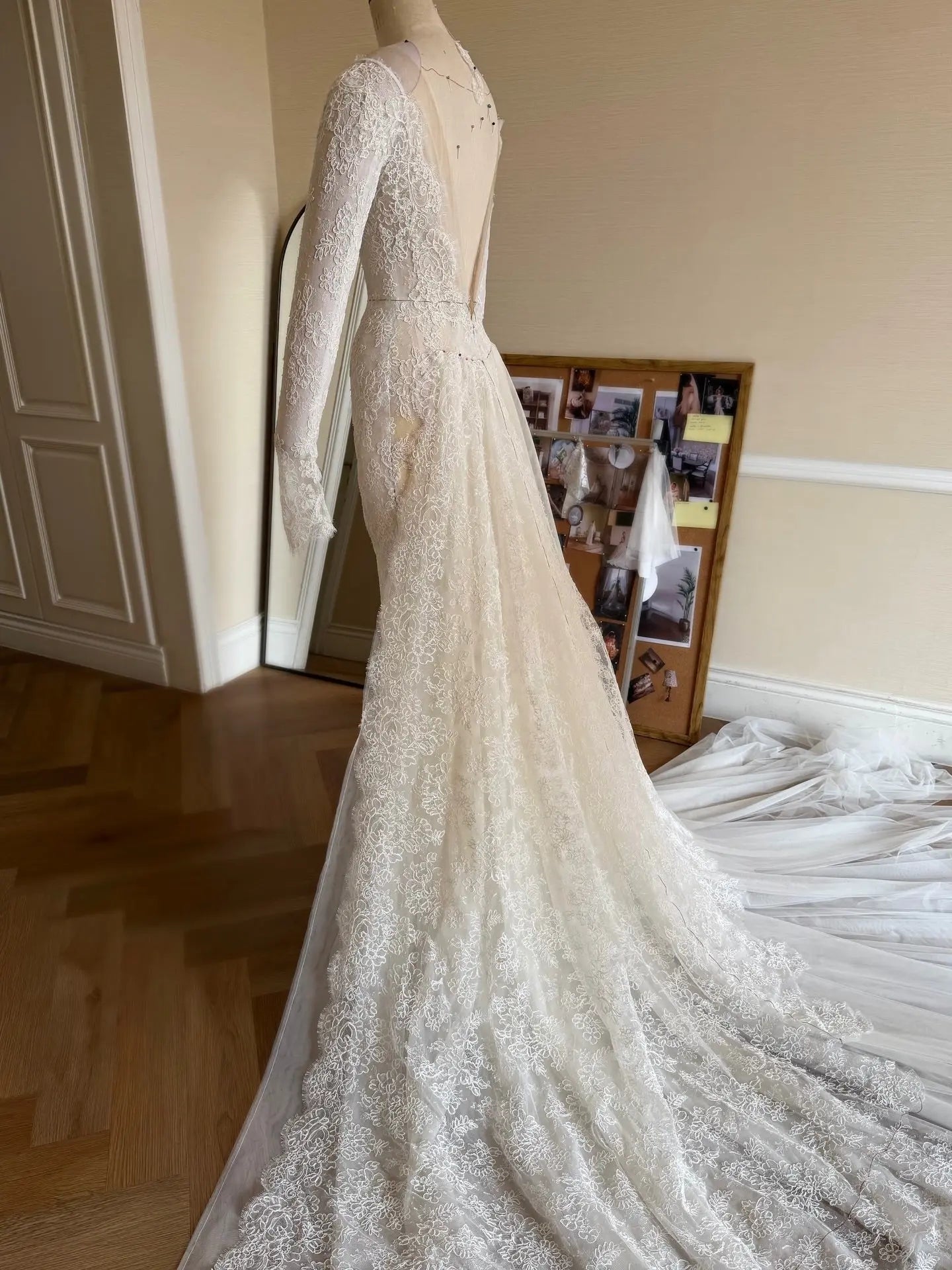 Romantic Ivory Long Sleeve Lace Mermaid Wedding Dress with Overskirt SW228
