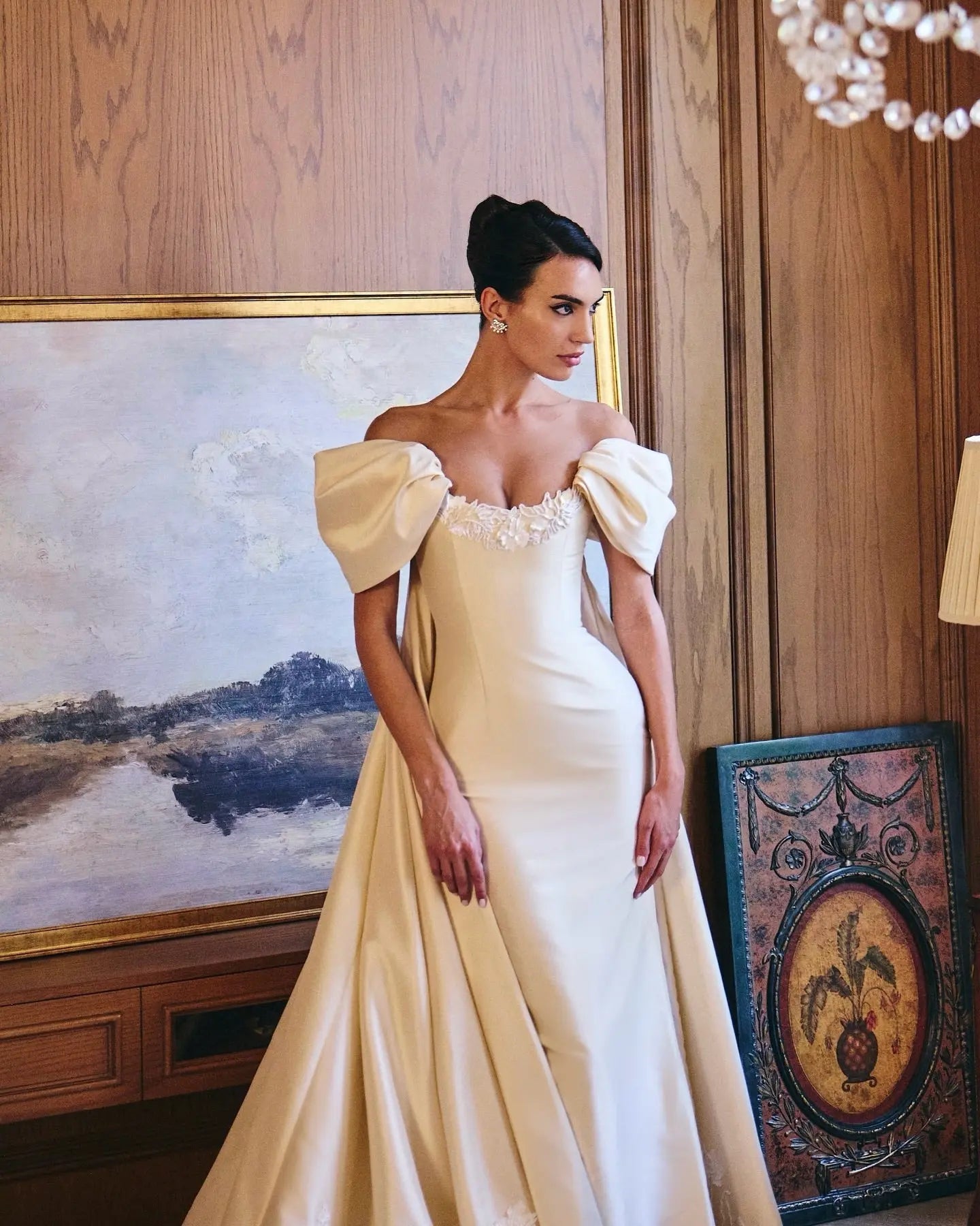 Luxury Ivory Off-the-Shoulder Satin Wedding Dress with Puff Sleeves SW230