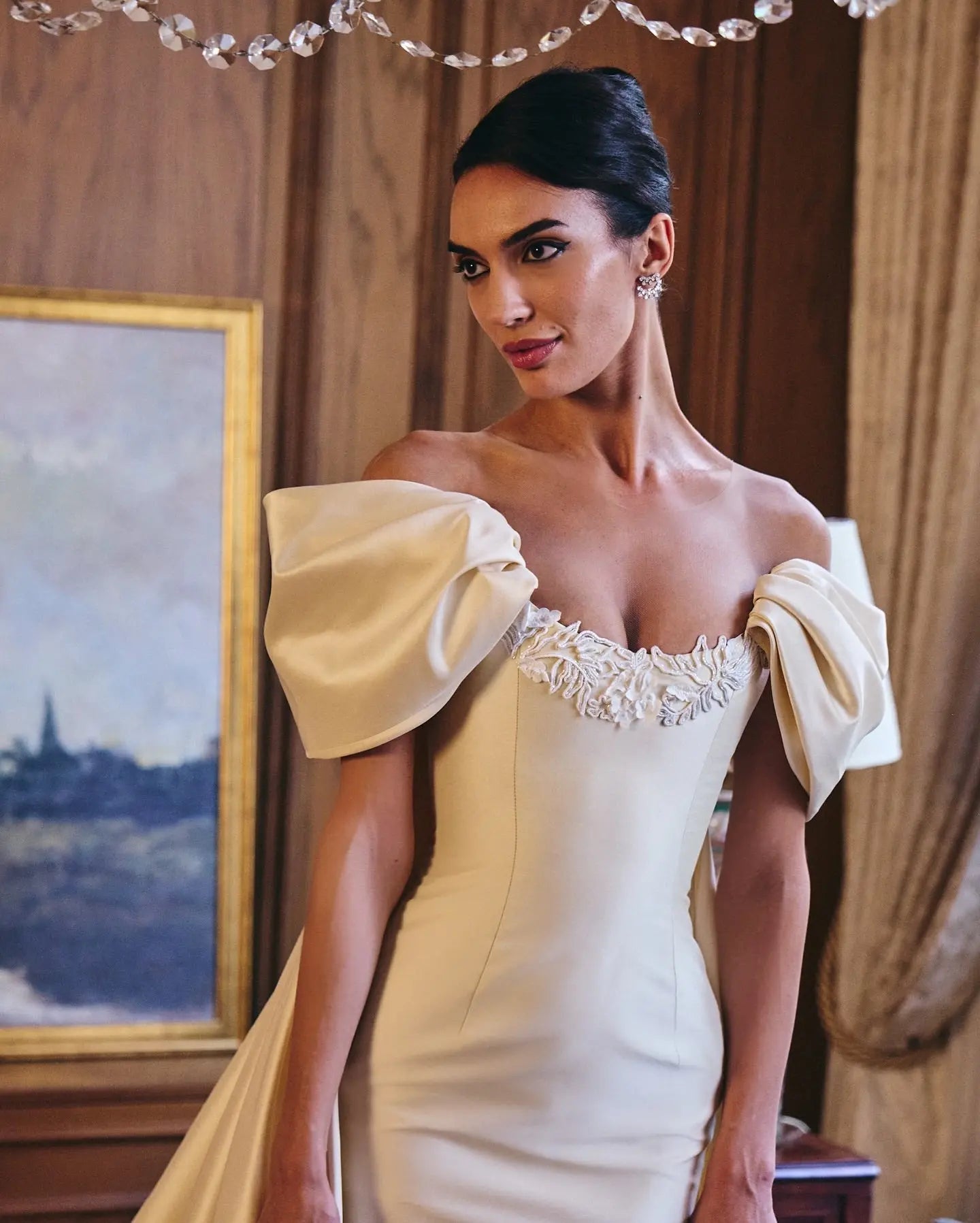 Luxury Ivory Off-the-Shoulder Satin Wedding Dress with Puff Sleeves SW230