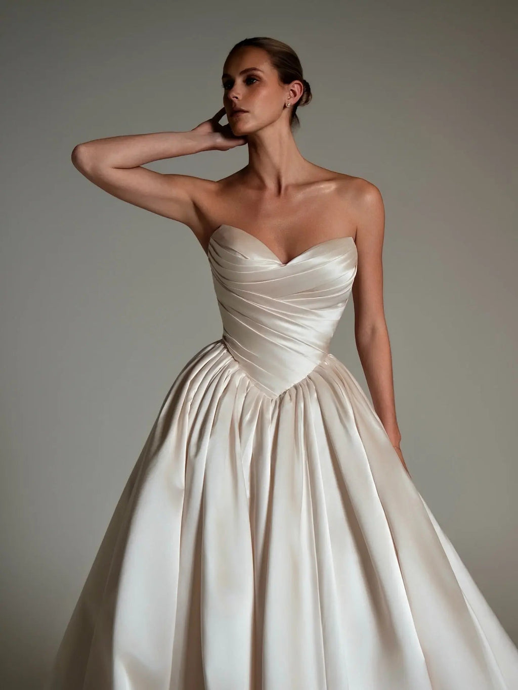 Luxury Champagne Strapless Satin Ball Gown Trailed Wedding Dress SW162