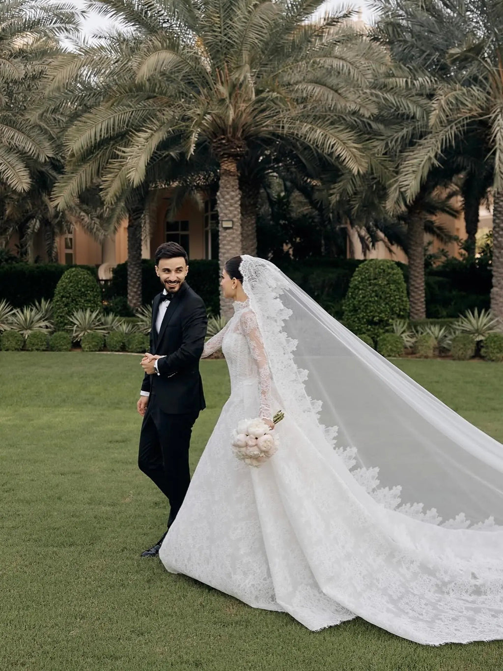Luxury High Neck Lace Wedding Dress SW519