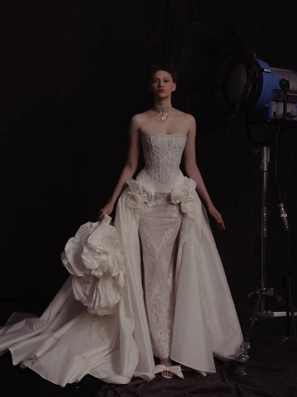Luxury Ivory Strapless Lace 3D Floral Wedding Dress with Overskirt SW598