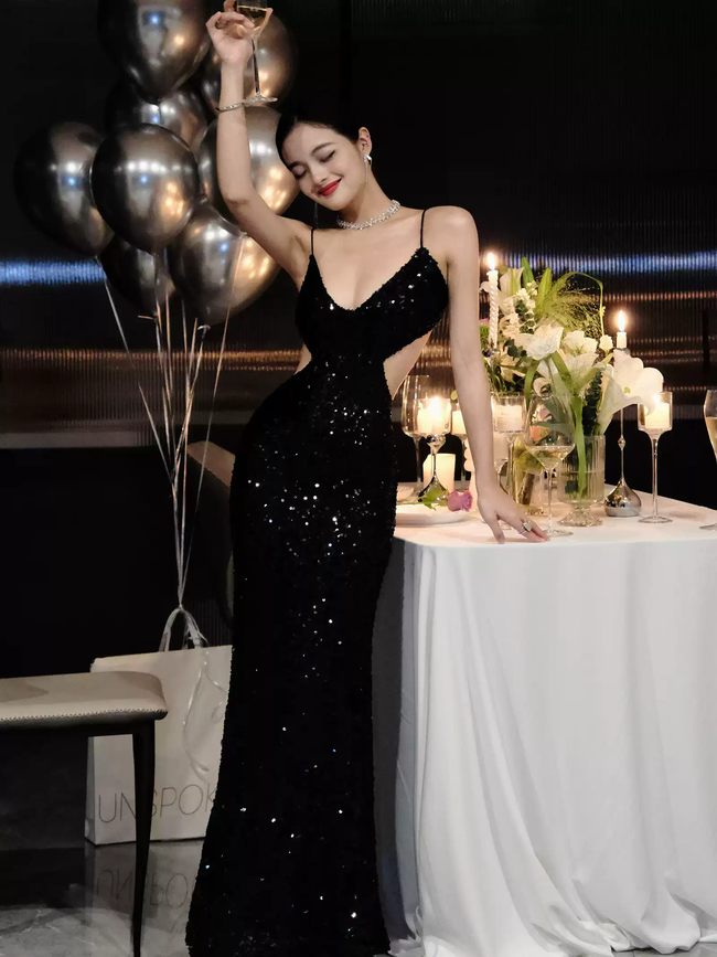 Black Sequins Sparkling Evening Dress Sexy Backless Evening Gown Y1124 Hover Image