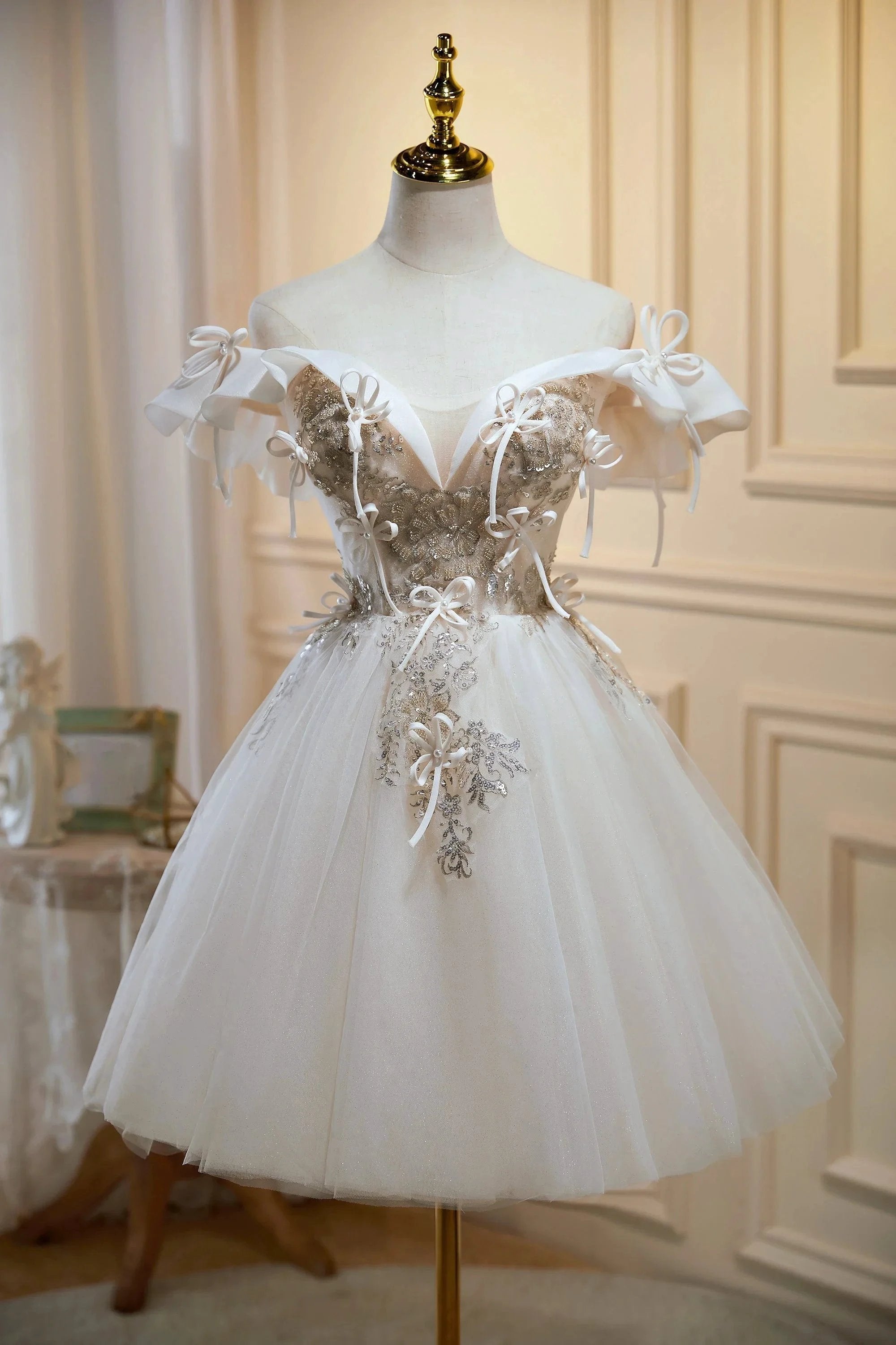 Chic Off The Shoulder V Neck Tulle Short Homecoming Dresses by Cicinia