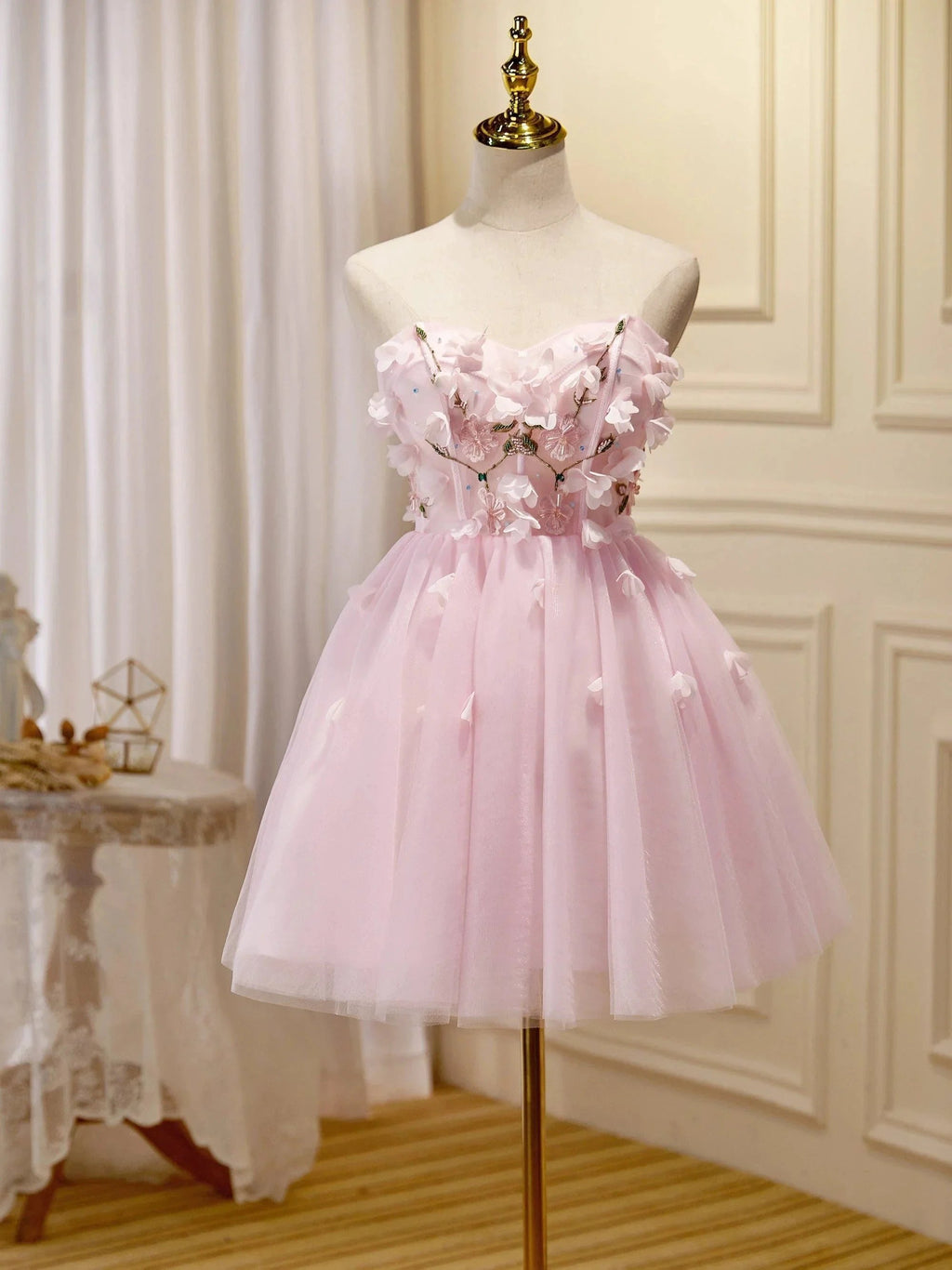Cute Pink Strapless Sweetheart Appliques Tulle Short Homecoming Dresses by Cicinia