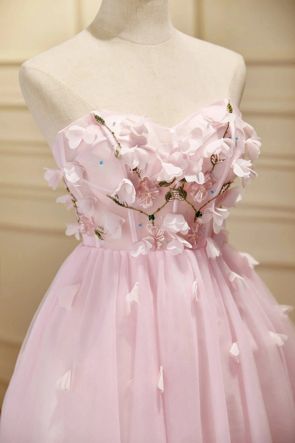 Cute Pink Strapless Sweetheart Appliques Tulle Short Homecoming Dresses by Cicinia