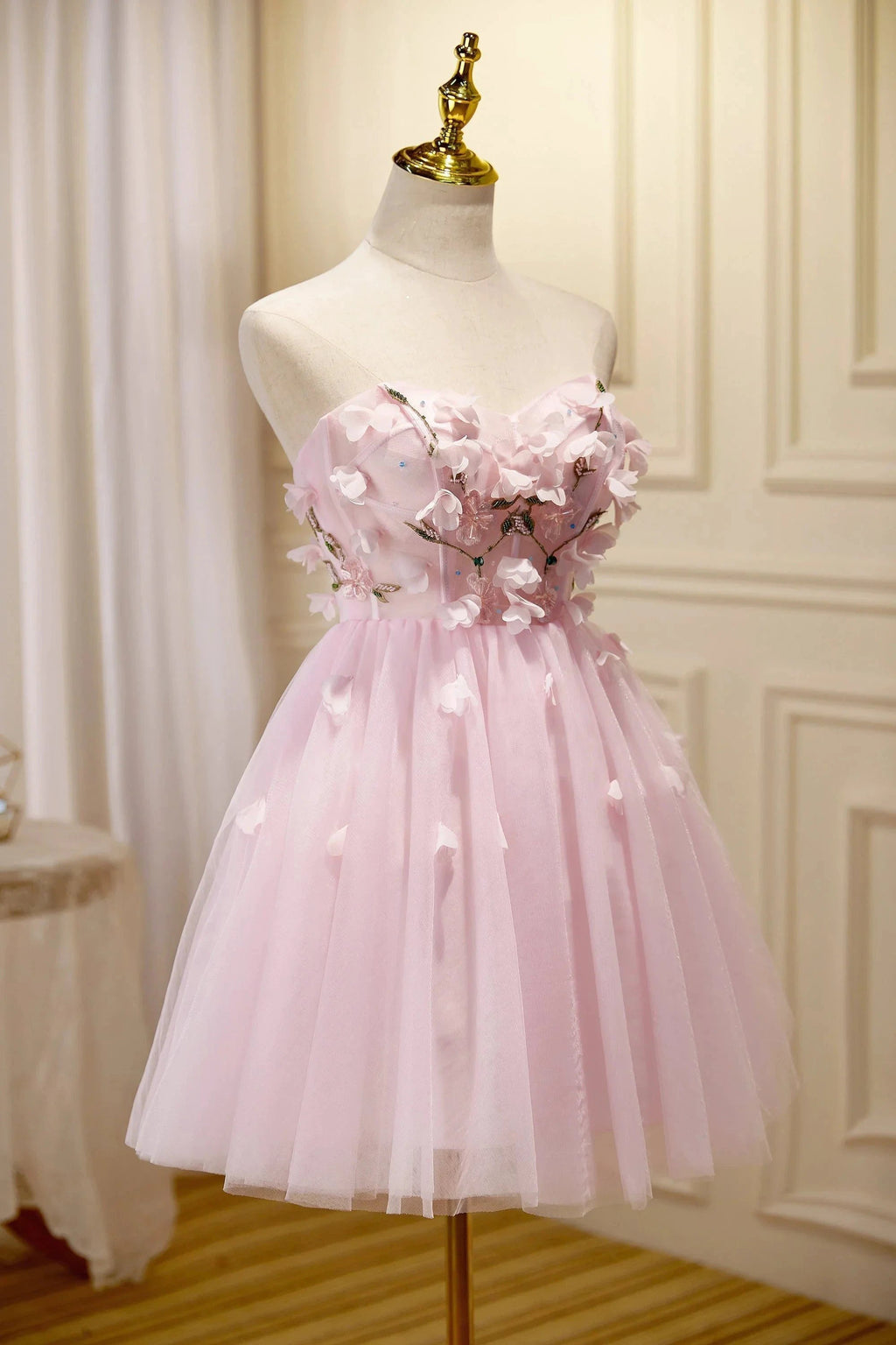 Cute Pink Strapless Sweetheart Appliques Tulle Short Homecoming Dresses by Cicinia