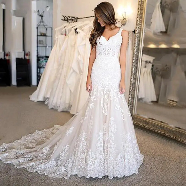 Lace Applique V-neck Suspender Fishtail Long Skirt Wedding Dress Bridal Gown Sexy Sleeveless Dress Can Be Customized Color Hover Image