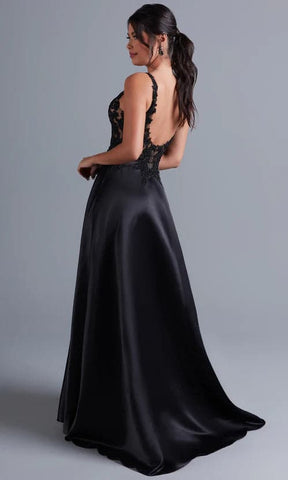 Vestido de fiesta largo negro de corte A con corpiño de encaje SYP75
