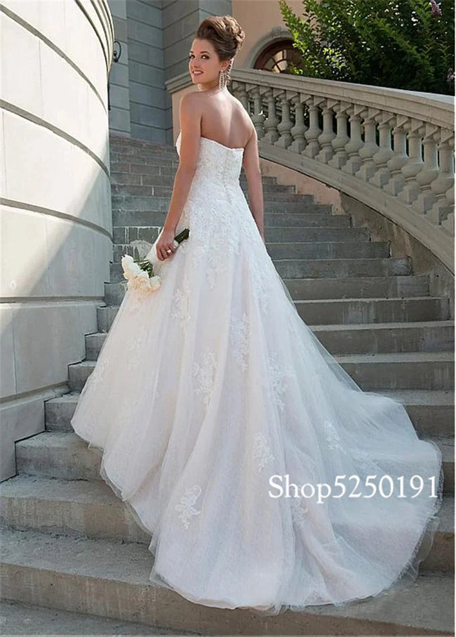 Lace Sweetheart Neckline A-line Wedding Dress Strapless Crystals Bridal Gowns robe de mariee princesse de luxe Main Image