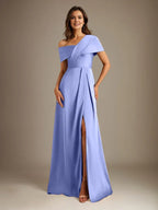 Vestido de madre de la novia de satén con escote asimétrico en forma de A y largo hasta el suelo con pliegues 